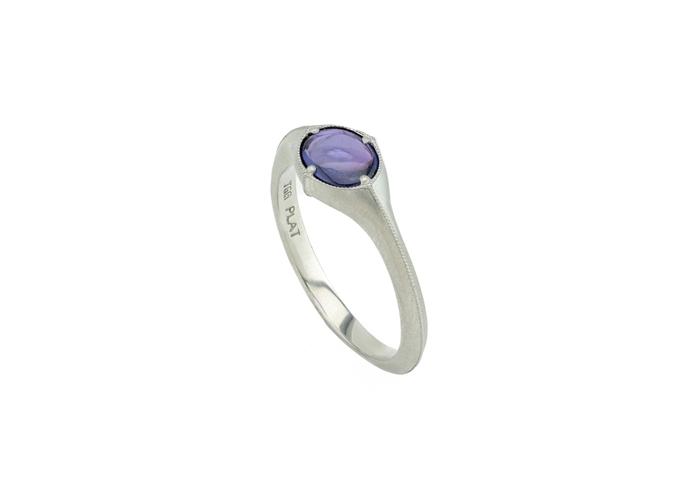 14K Aurum Geometric Yogo Sapphire Bezel Set Ring