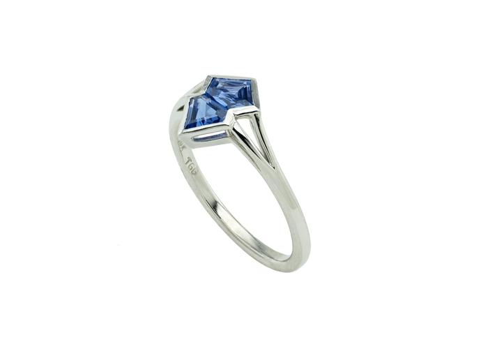 Reverie 14K Yogo Sapphire Geometric Ring