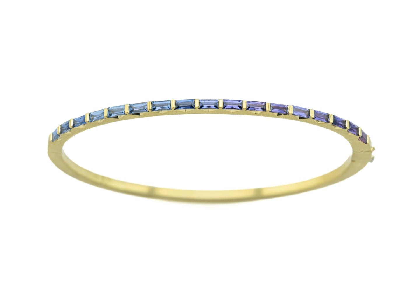 14K Aurum Yogo Sapphire Gradient Bangle Bracelet