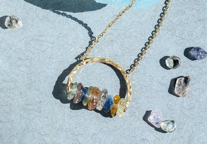 Imperfectionist Montana Sapphire Cairn Arc Necklace