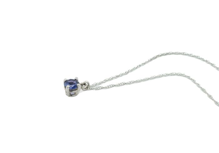14K Yogo Sapphire Solitaire Necklace