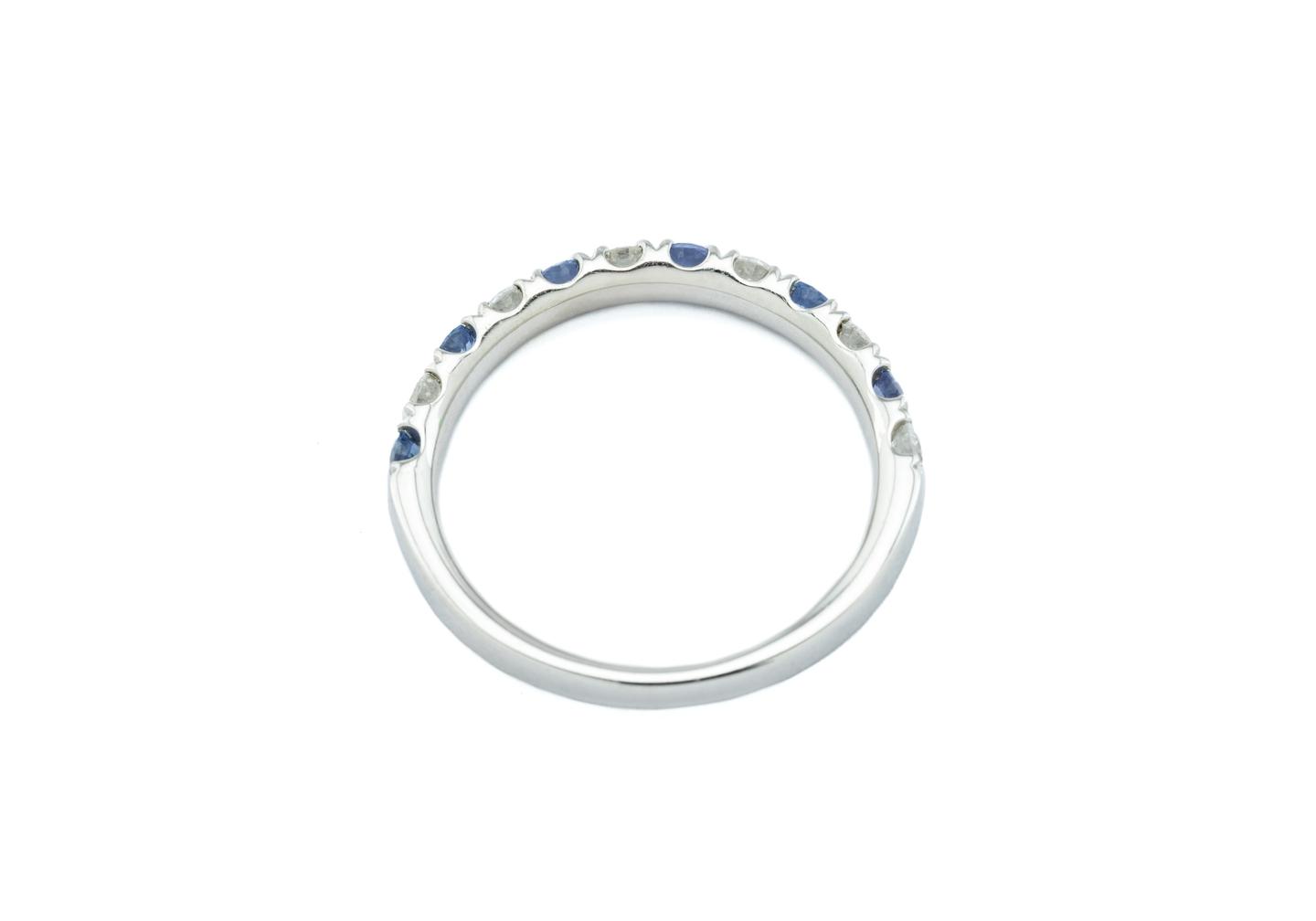 14K Yogo Sapphire and Diamond Alternating Band