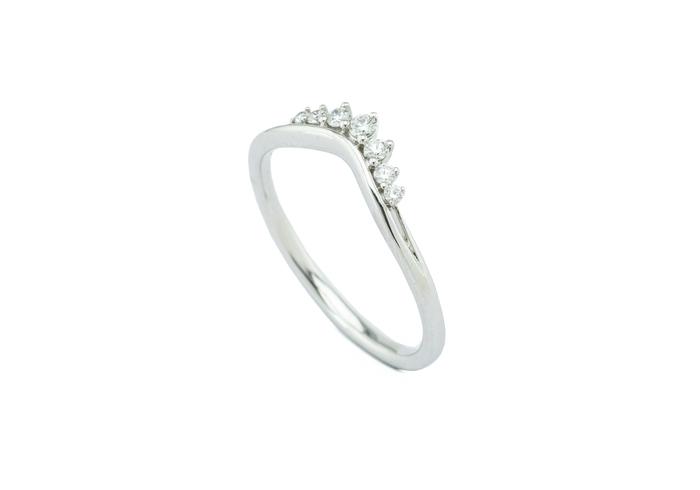 14K Curved Diamond Tiara Band