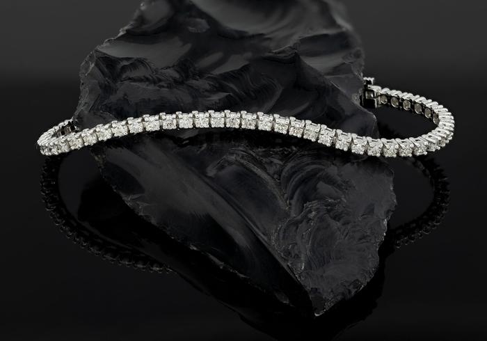 3 carat Diamond tennis bracelet in 14K white gold by Gem Gallery