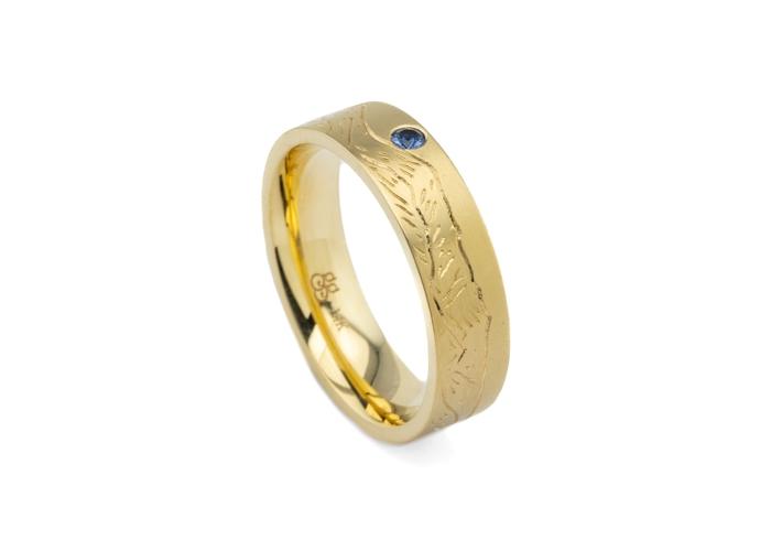 14K Hand Engraved Yogo Sapphire Mountain Range Band