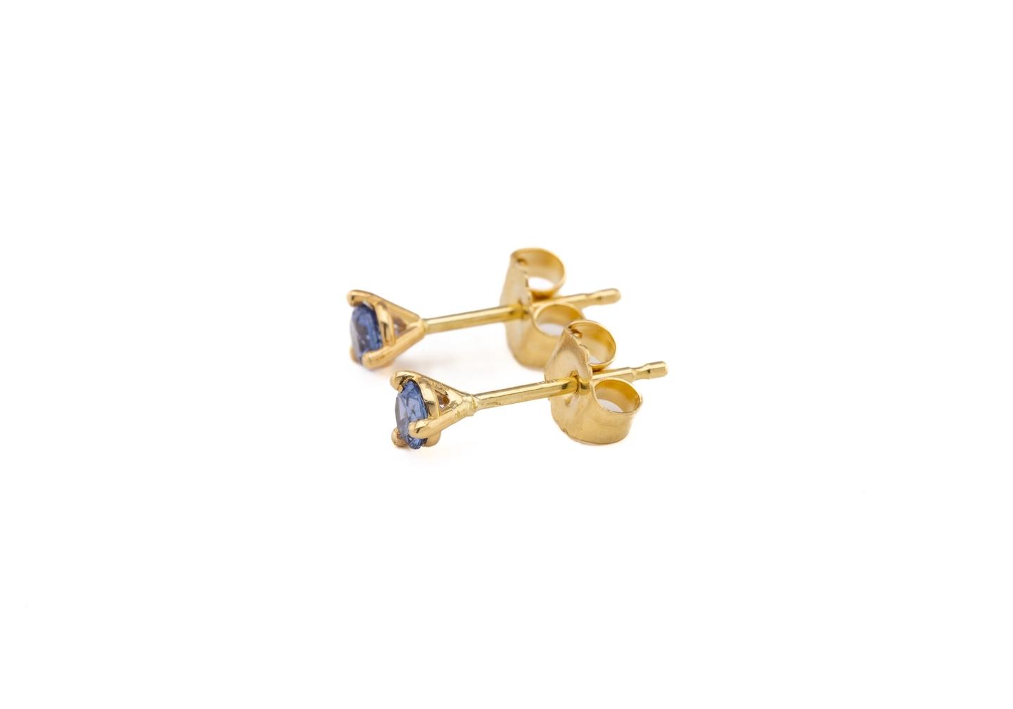 14K Yogo Sapphire Stud Earrings
