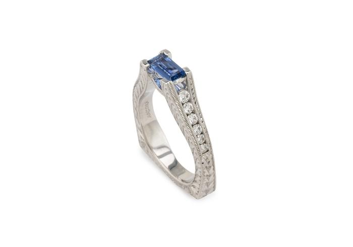 14K Yogo Sapphire Engraved Ring