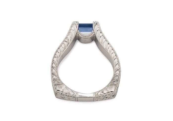 14K Yogo Sapphire Engraved Ring
