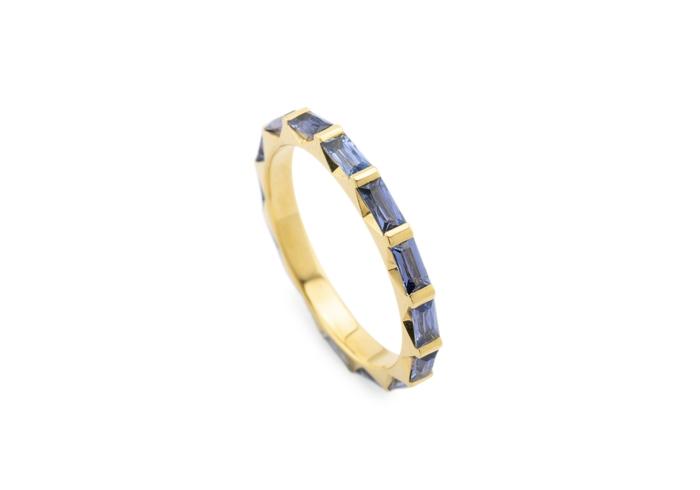 18K Baguette Cut Yogo Sapphire Eternity Band | Aurum Collection