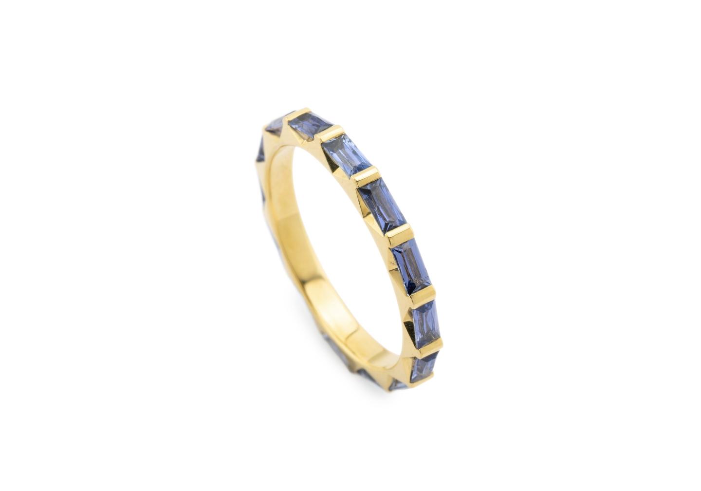 18K Baguette Cut Yogo Sapphire Eternity Band | Aurum Collection