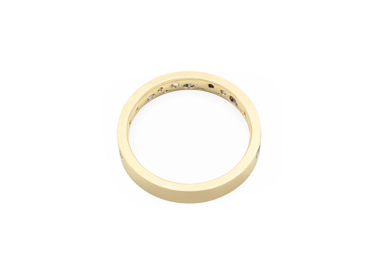 14K Yogo Sapphire Waterfall Band