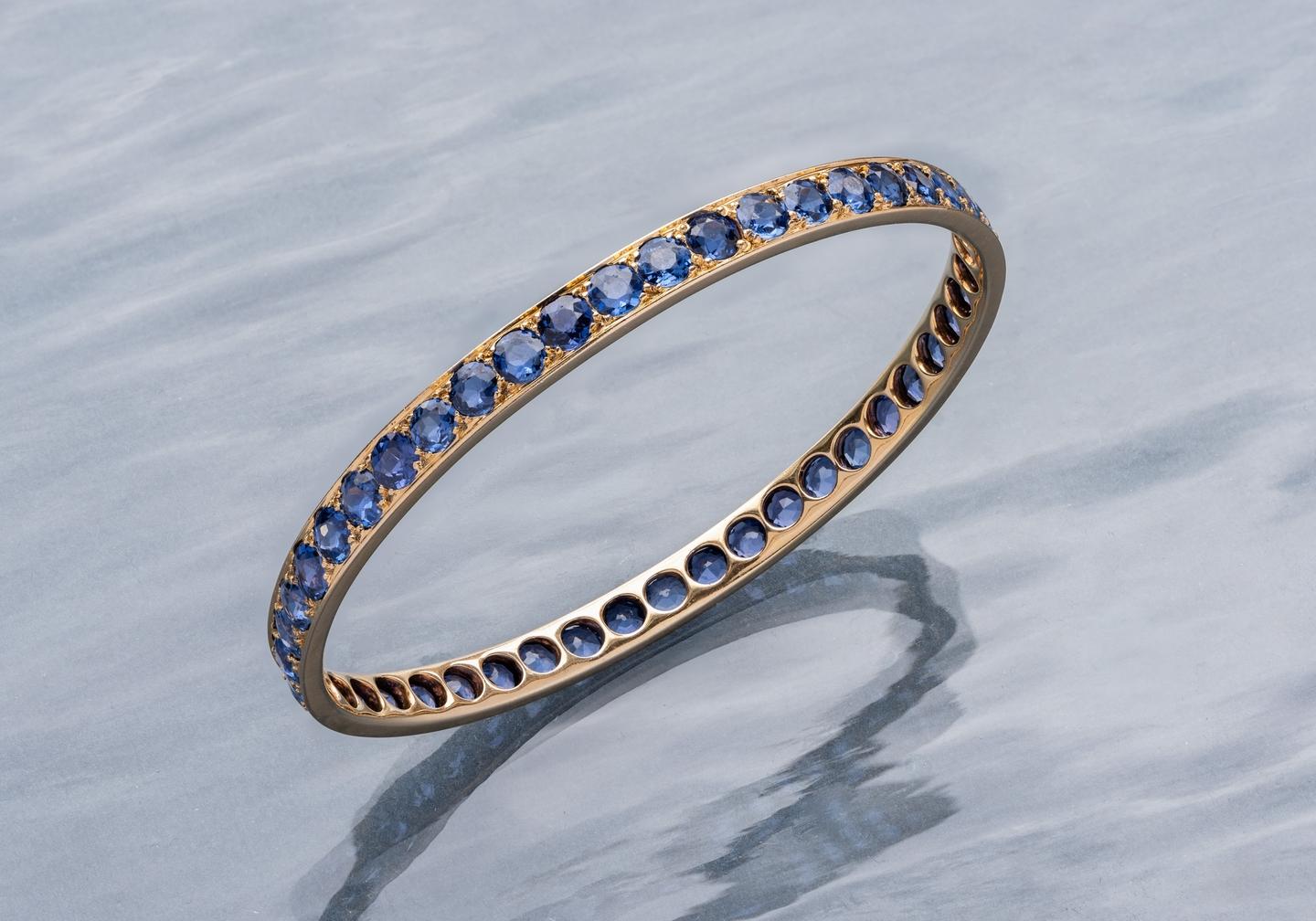14K 25ctw Yogo Sapphire Eternity Bangle