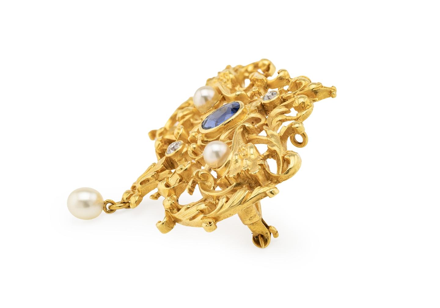 18K Antique Yogo & Diamond Brooch