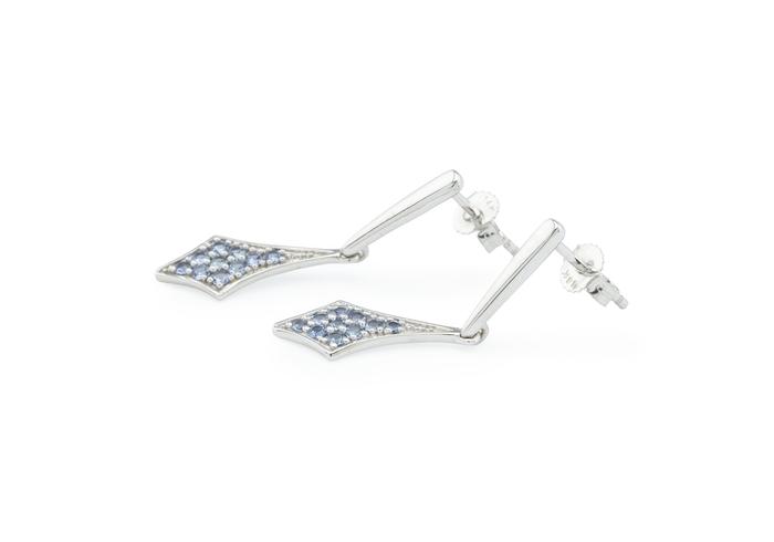 14K Yogo Sapphire Kite Shape Dangle Earrings