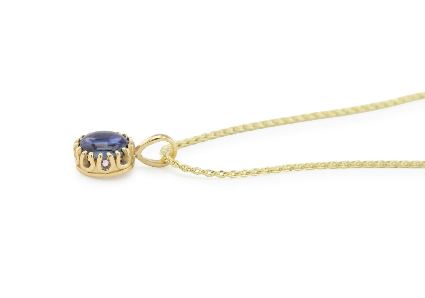 14K Cabochon Cut Purple Yogo Sapphire Necklace