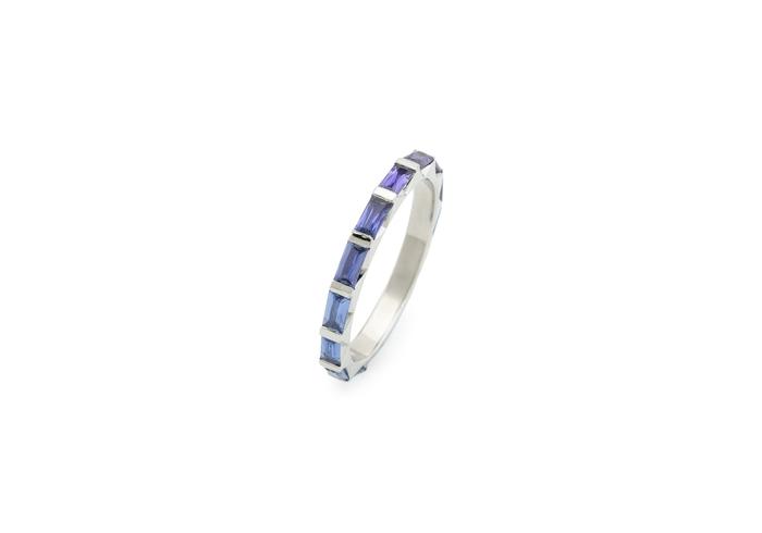 Platinum Gradient Yogo Sapphire Eternity Wedding Band | Aurum Collection