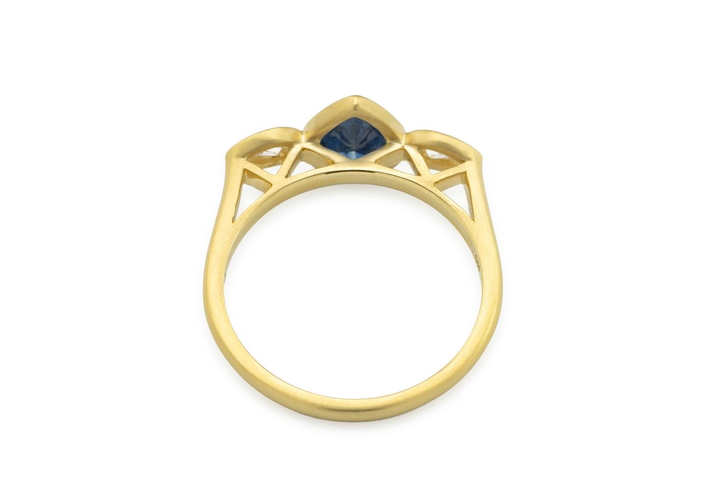 18K Yellow Gold Montana Sapphire 3-Stone Ring