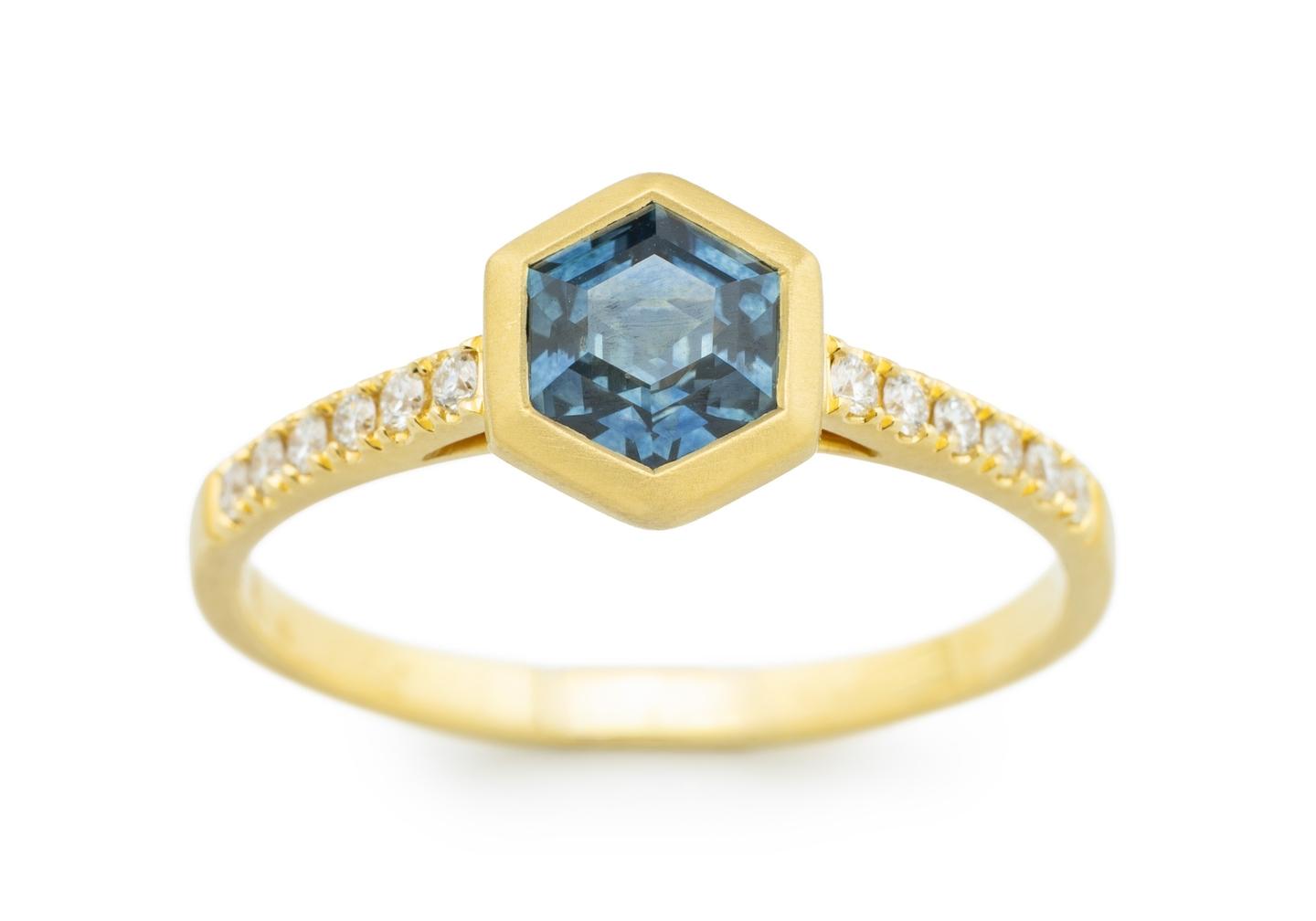 18K Yellow Gold Montana Sapphire Accented Ring
