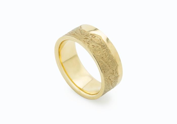 18K Yellow Gold Mountain Range Band | Aurum Collection